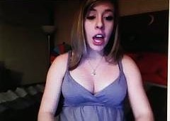 Pregnant Webcam Cutie Shows Boobs Cookie & Sings