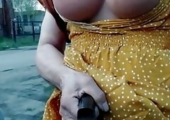 Ola shows her tits and pussy
