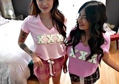 Big-Tits College Babes Deep-Throat Pov With Sorority Students During Wild Explicit Encounter