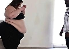 Kayla Peach Stretched in SSBBW Triple S Creampie Pound