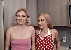Penelope Kay, Samantha Reigns Venom Evil Big Cock Share